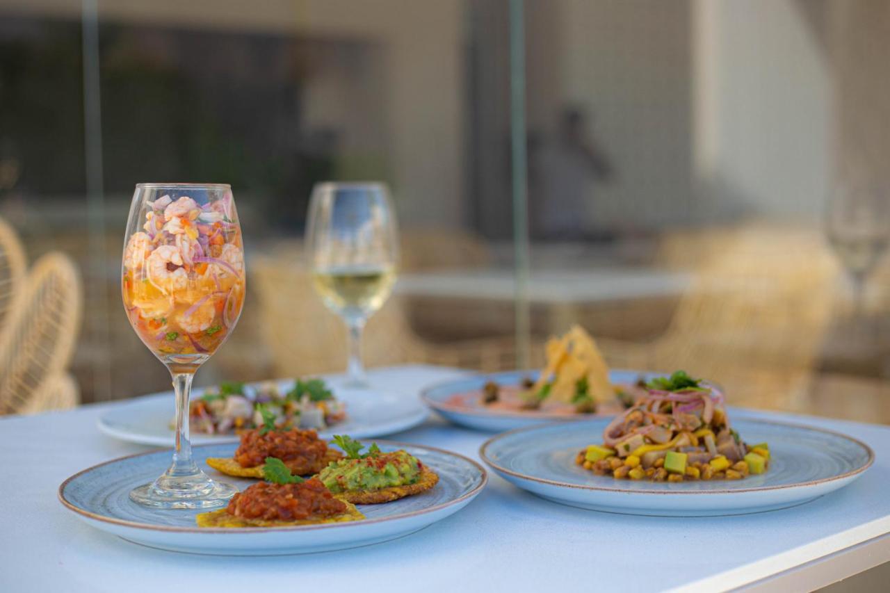 Loa Tolu By Bernalo Hotels ภายนอก รูปภาพ
