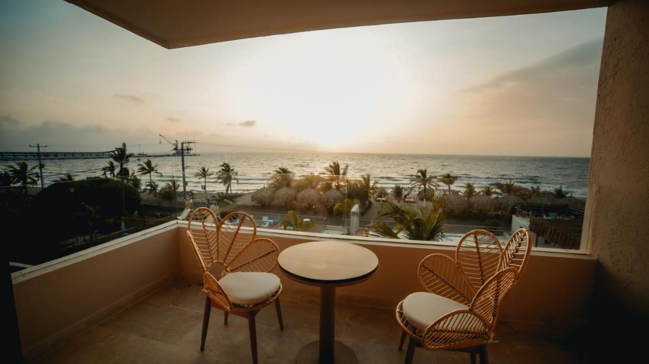 Loa Tolu By Bernalo Hotels ภายนอก รูปภาพ